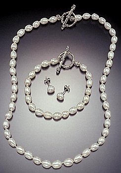 Madison, Toni, Brooke pearl set