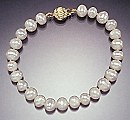Alexis pearl bracelet